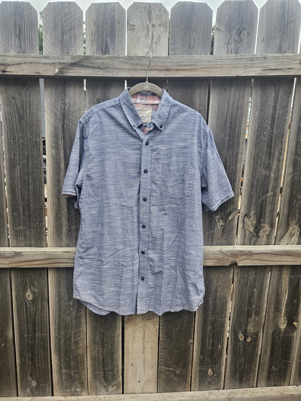 Men's Original Weatherproof Vintage Size Medium 100% cotton Button Down Casual